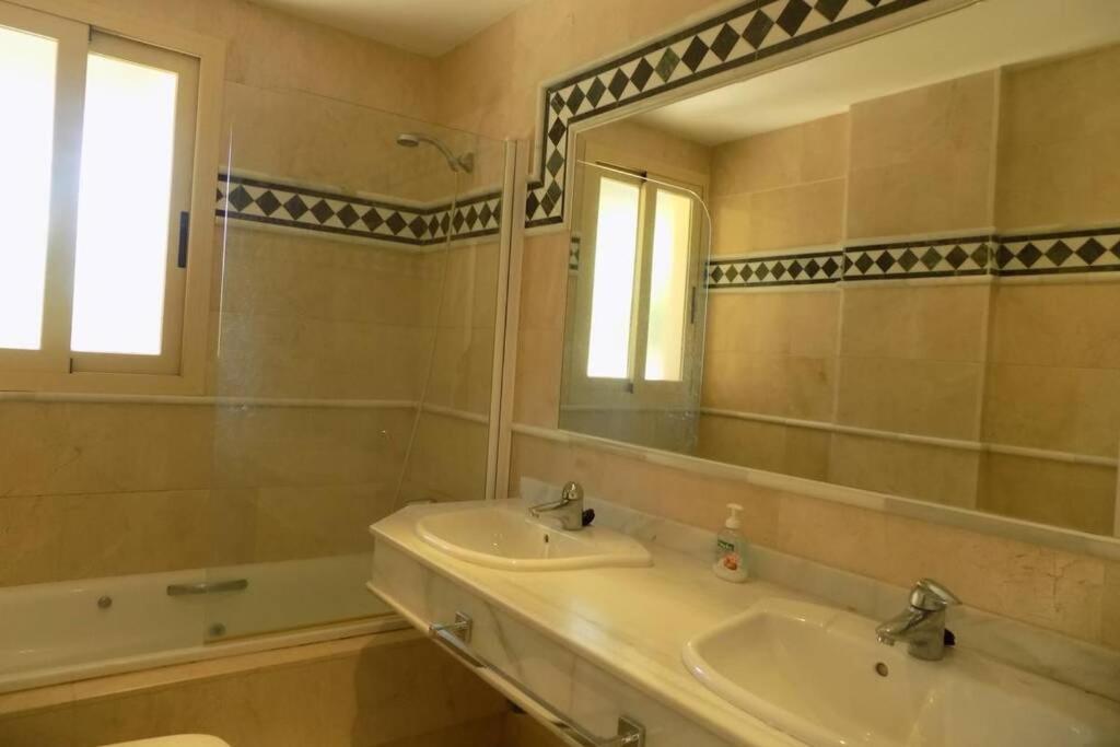 Fuente Aloha Apartamento Marbella
